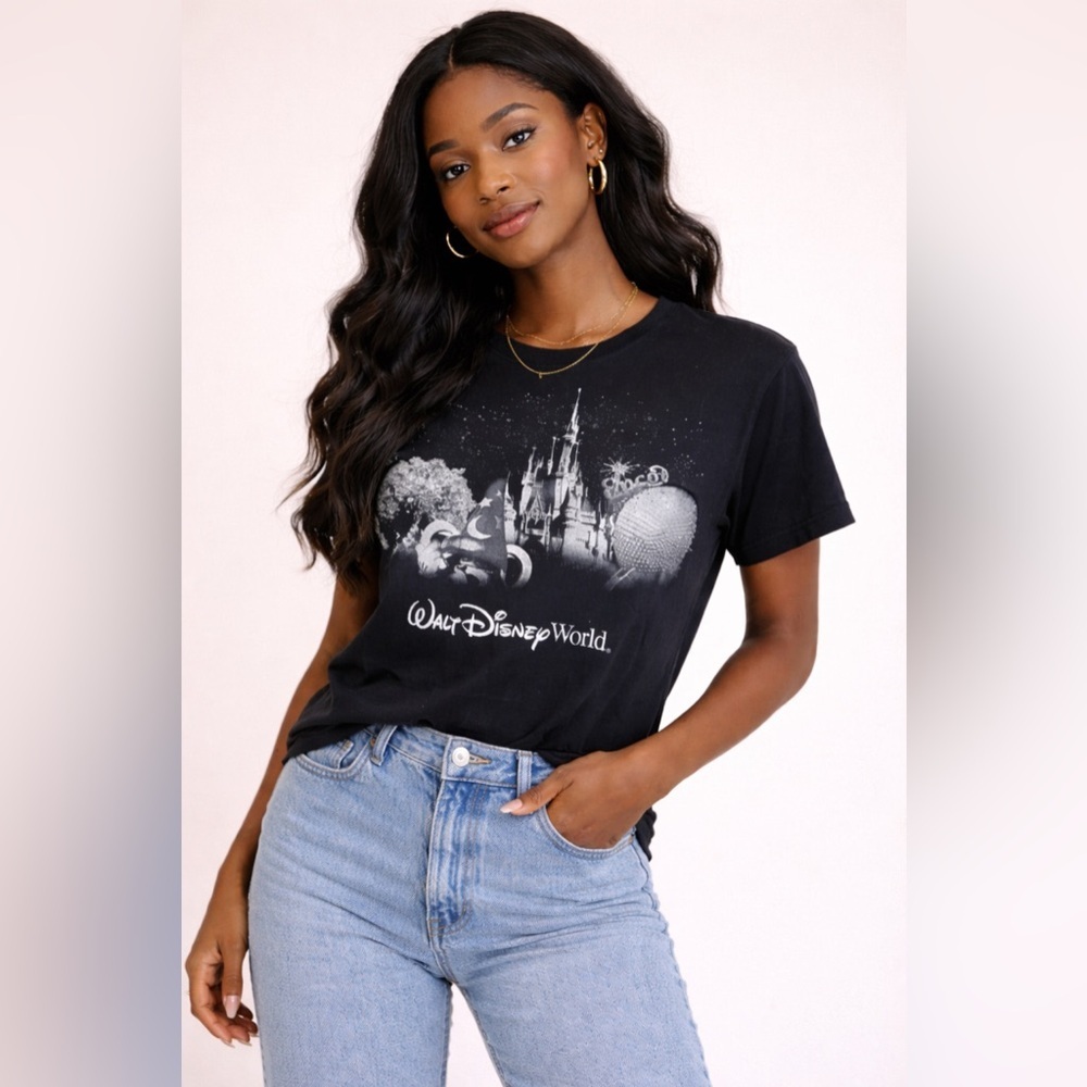 Walt Disney World Black Graphic T-Shirt – Castle & Sorcerer Mickey – Size XL